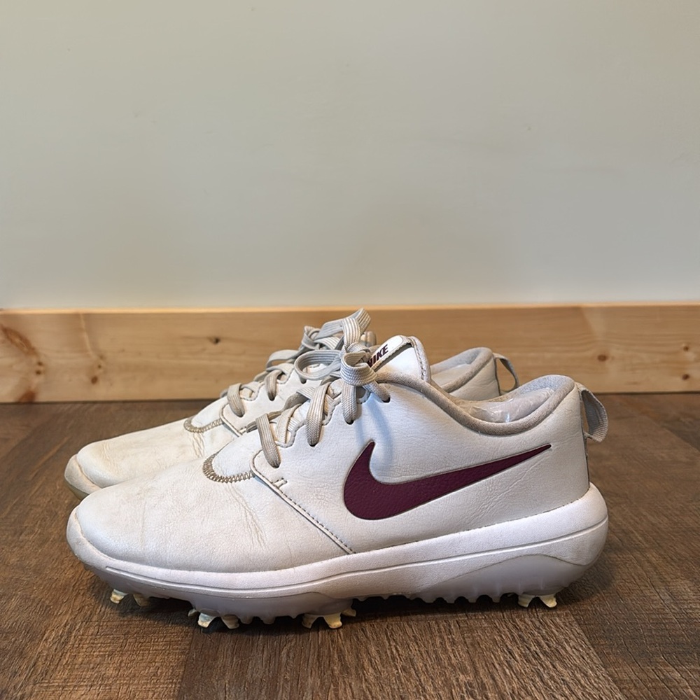 Nike Women's White Golf Shoes